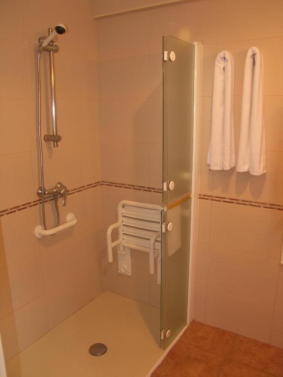 Melida Ostatua Otel Ermua Oda fotoğraf